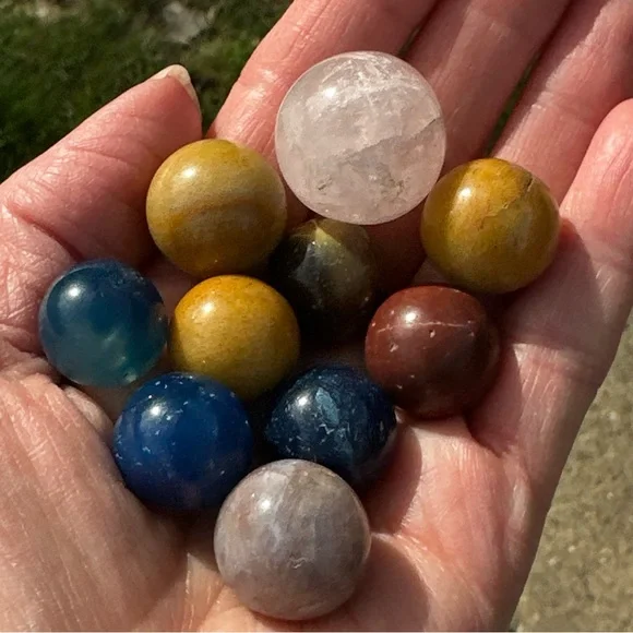 Colorful Stone Sphere Set - Picture 6 of 16